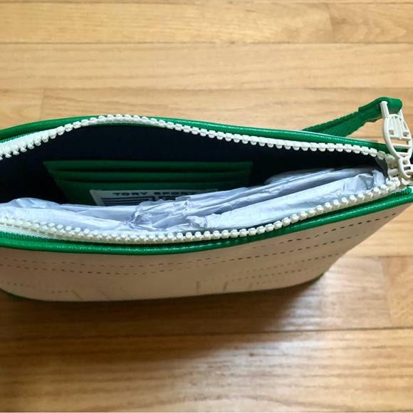 NWT Tory Burch Perforated-T Wristlet - Picture 4 of 4